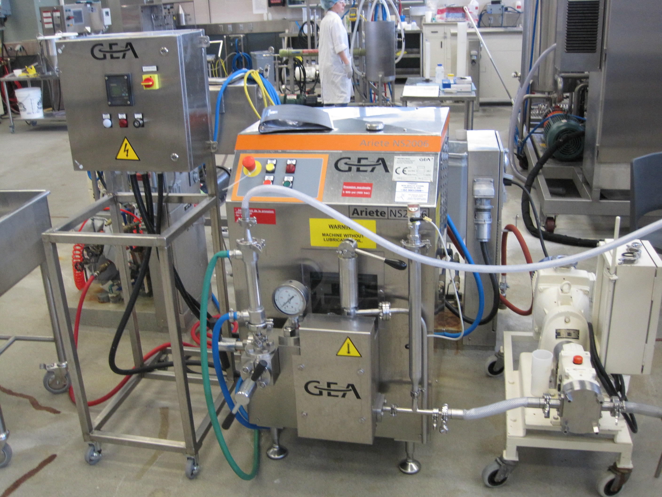 Picture of the equipment :  2 STAGES HOMOGENIZER