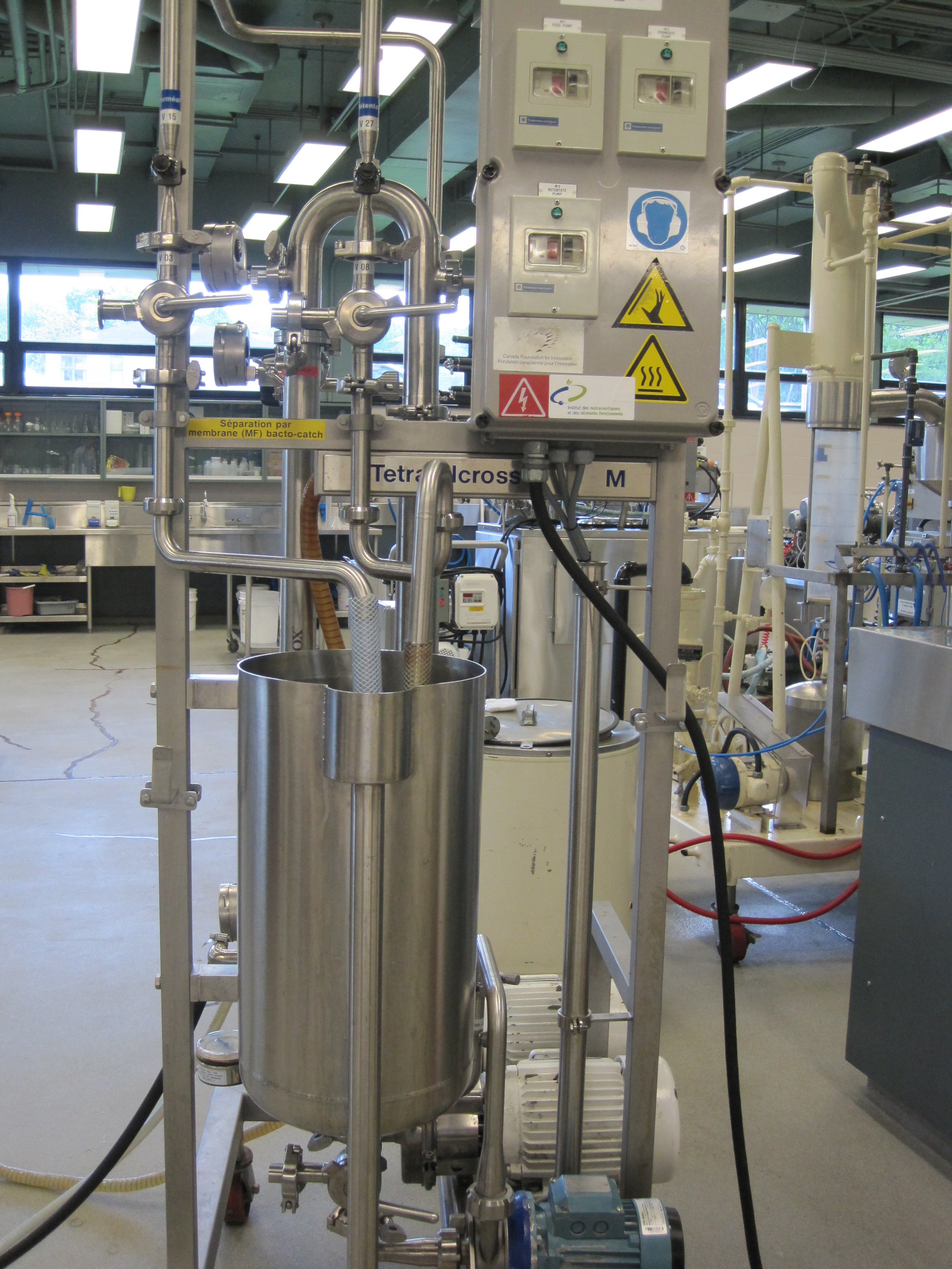Picture of the equipment :  MICROFILTRATION UNIT